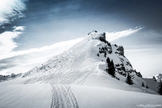 Roche Parstire en ski de randonnée Massif du Beaufortain Hiver Savoie Alpes Paysage Montagne Neige France Outdoor French Alps Mountain Landscape Winter Snow Ski touring