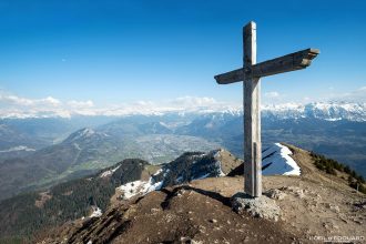 Croix sommet Le Môle Massif du Chablais Haute-Savoie Alpes France Randonnée Montagne Paysage Outdoor French Alps Cross summit Mountain Landscape Hike Hiking