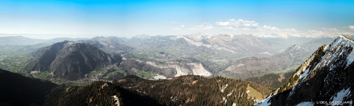 Vue au sommet Le Môle Massif du Chablais Haute-Savoie Alpes France Randonnée Montagne Paysage Outdoor French Alps summit Mountain view Landscape Hike Hiking