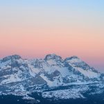Crépuscule sur la Chaine du Bargy depuis le sommet du Môle - Massif du Chablais Haute-Savoie Alpes France Randonnée Montagne Paysage Outdoor French Alps Mountain view Landscape Sun Sunset colors