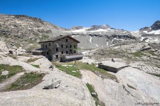 Refuge du Carro Randonnée Haute-Maurienne Savoie Alpes Grées France Paysage Montagne Outdoor French Alps Mountain House Landscape