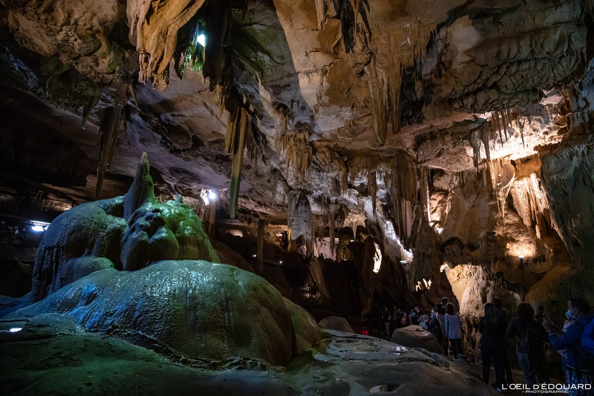 Jeanne d'Arc Grottes de Bétharram Saint-Pé-en-Bigorre Lourdes Hautes-Pyrénées France Tourisme Voyage Vacances Mountain cave underground