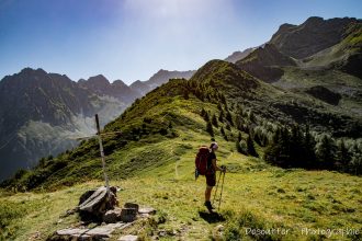 Pierre du Pin Randonnée Belledonne Isère Alpes France Paysage Montagne Nature Outdoor French Alps Mountain Landscape Hike Hiking