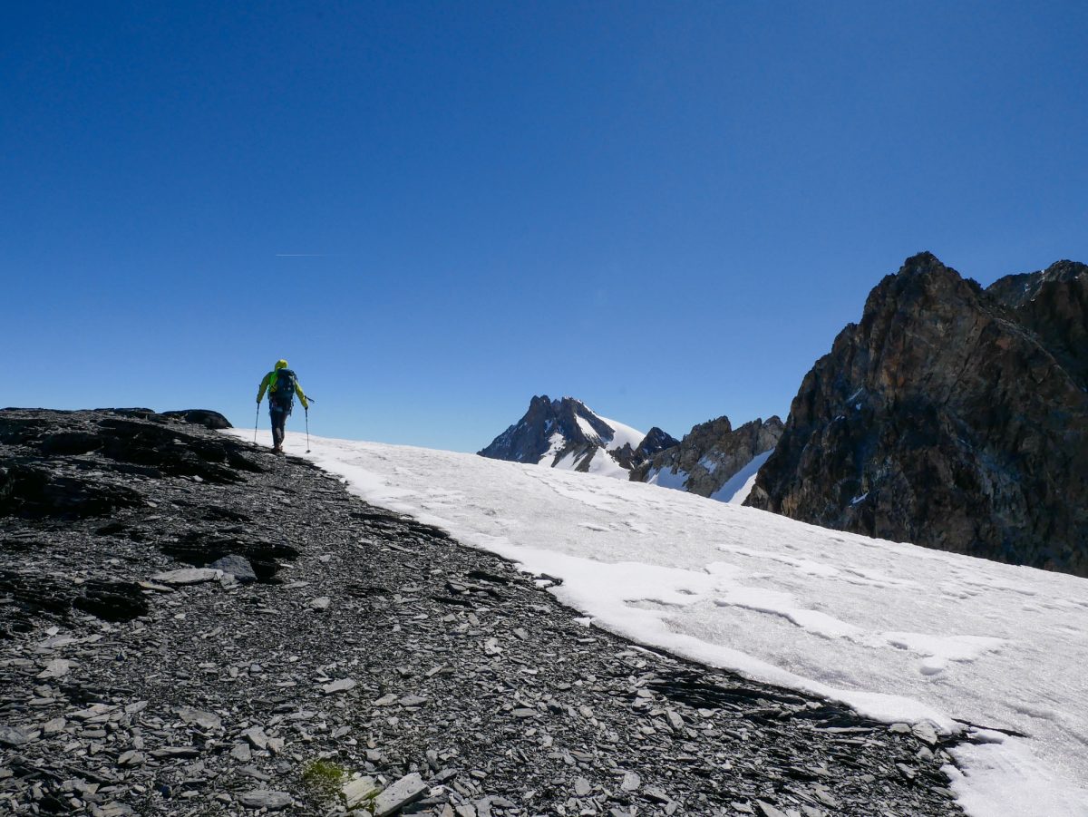 randonnée glaciaire avec le bureau des guides des 2 Alpes