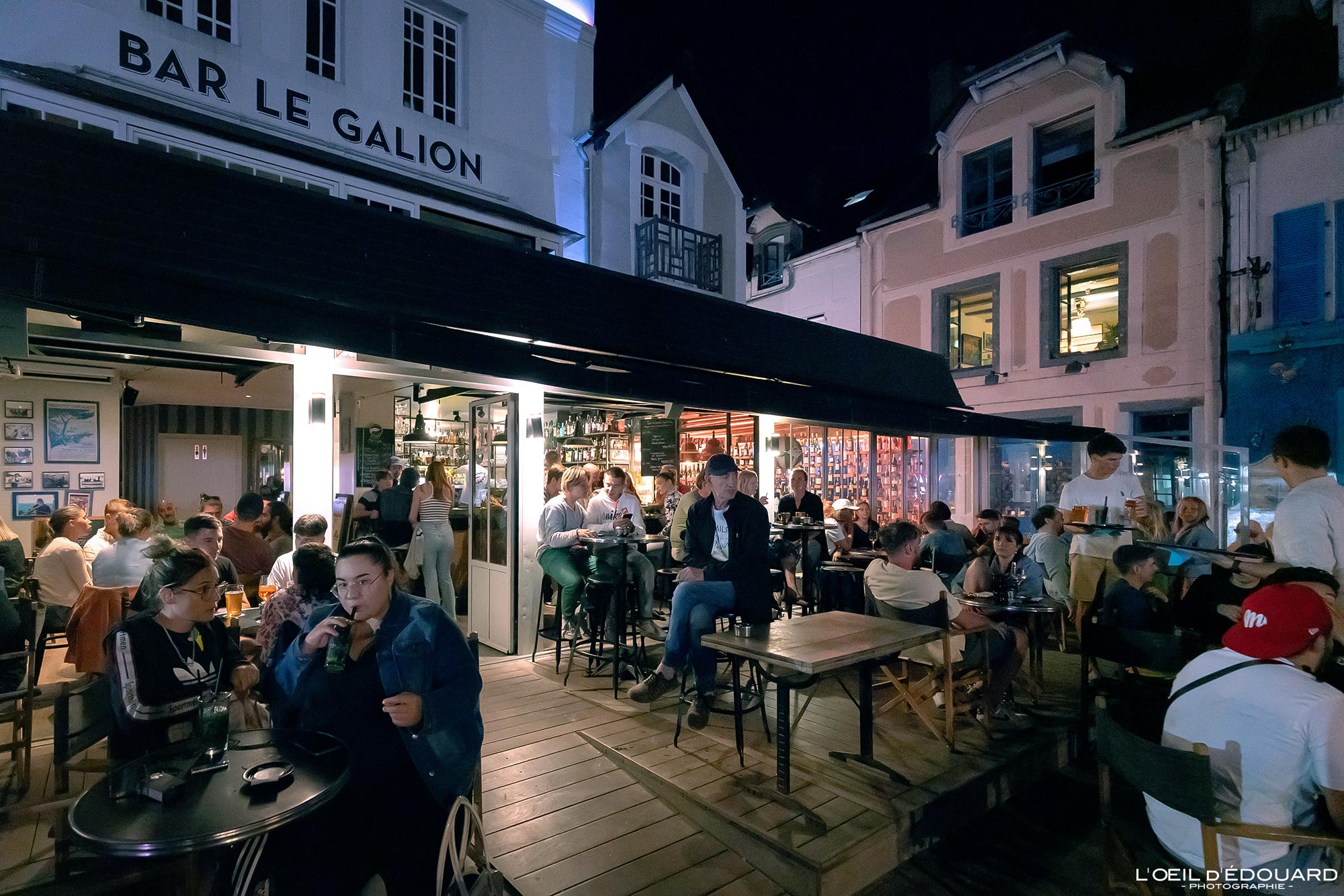 Bar Le Galion Cancale Ille-et-Vilaine Bretagne Visit France Tourisme Vacances Holidays Travel French Pub