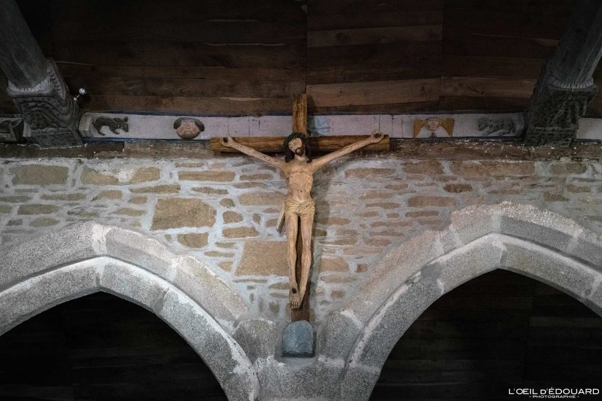 Crucifix Christ Jaune Chapelle Notre-Dame de Trémalo Pont-Aven Finistère Bretagne Visit France Tourisme Vacances - Holidays Travel French Brittany City View Religion Church