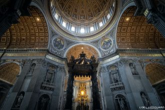 Baldaquin Coupole Visiter Basilique Saint-Pierre Vatican Rome Tourisme Italie Voyage - Baldacchino Cupola Duomo Basilica San Pietro Vaticano Roma Italia - Canopy Dome St. Peter's Basilica Visit Italy Travel Religion Church Architecture Baroque Renaissance Italienne