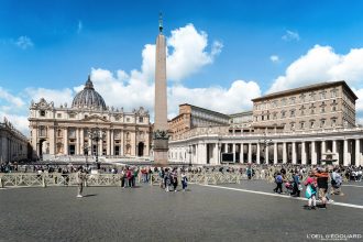 Visiter Vatican - Place et Basilique Saint-Pierre Rome Tourisme Italie Voyage - Piazza e Basilica San Pietro Vaticano Roma Italia - St. Peter's Basilica and Square Visit Italy Travel City trip Italian place Religion Church Architecture