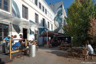 Terrasse Bar BREF Rive Gauche Vannes Morbihan Bretagne Visit France Tourisme Vacances - Holidays Travel French Brittany Pub