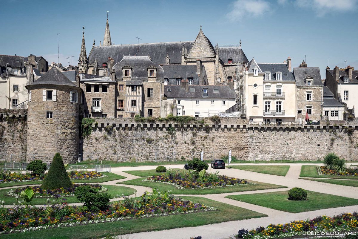 Jardins des Remparts Vannes Morbihan Bretagne Visit France Tourisme Vacances - Holidays Travel French Brittany French Garden