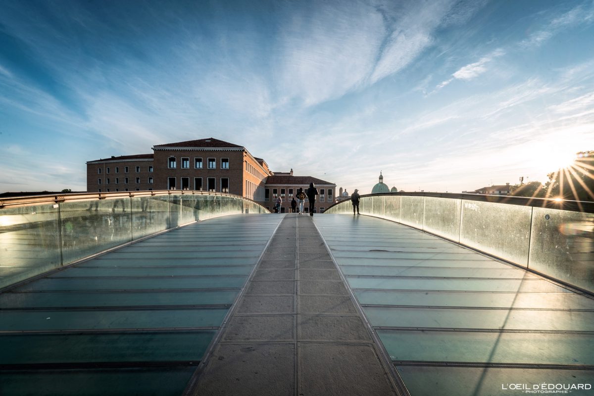 Pont de la Constitution Venise Tourisme Italie Voyage - Ponte della Costituzione Venezia Italia Venice Visit Italy Travel Europe City Santiago Calatrava Bridge Architecture