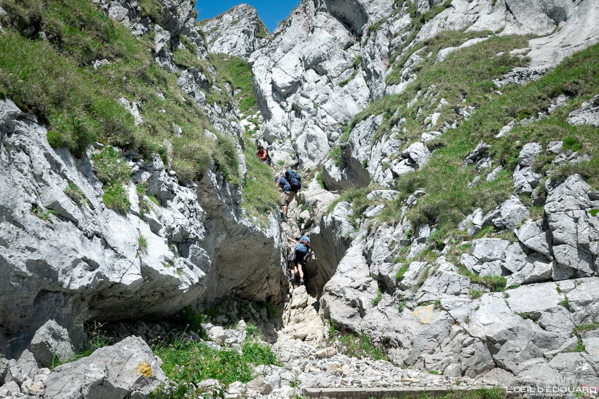 Cheminée Randonnée Refuge de la Dent d'Oche Massif du Chablais Haute-Savoie France Tourisme Paysage Montagne Outdoor Nature Hiking Mountain Landscape