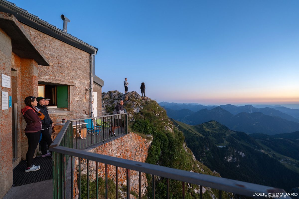 Coucher de Soleil Refuge de la Dent d'Oche Massif du Chablais Haute-Savoie France Tourisme Paysage Montagne Randonnée Outdoor Nature Hiking Mountain Landscape Sunset