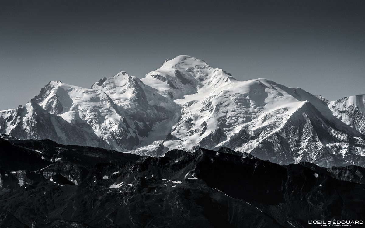 Mont Blanc - Vue depuis le sommet de la Dent d'Oche Massif du Chablais Haute-Savoie France Tourisme Paysage Montagne Randonnée Outdoor Nature Hiking Mountain Landscape