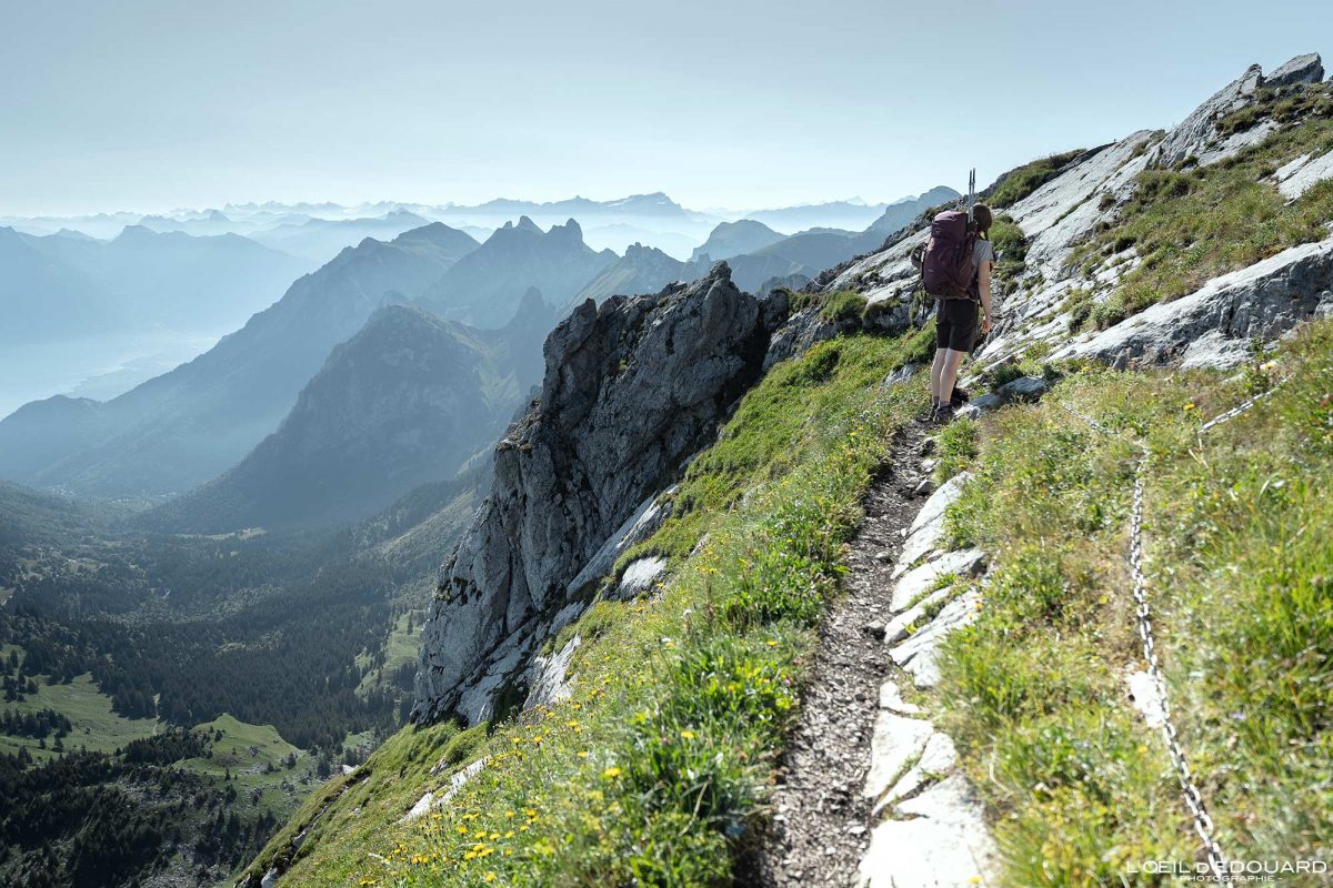 Chaînes Traversée Randonnée Dent d'Oche en boucle Massif du Chablais Haute-Savoie France Tourisme Paysage Montagne Outdoor Nature Hiking Mountain Landscape