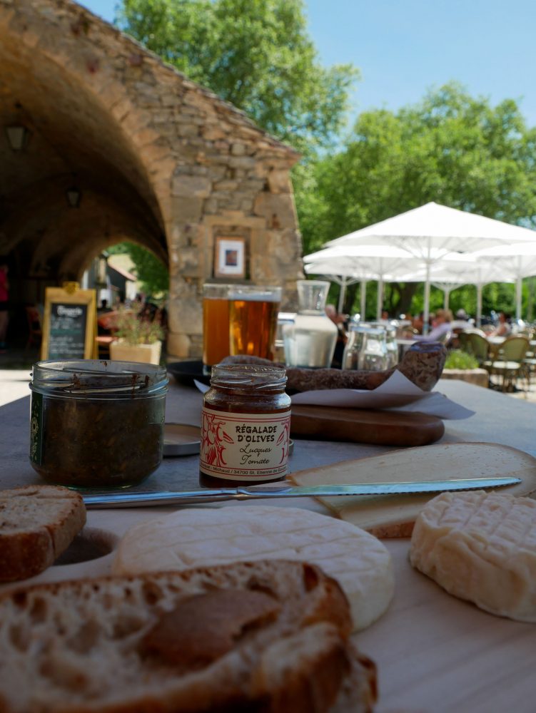 Dejeuner-produits-du-terroir Larzac