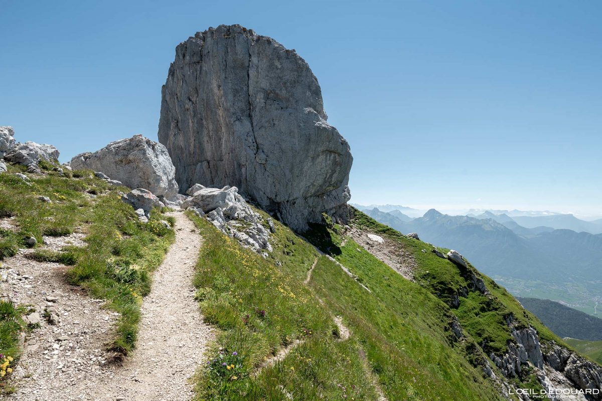 Variante Randonnée La Tournette en boucle par les vires de la Pointe de la Bajulaz Haute-Savoie France Tourisme Paysage Montagne Outdoor Nature Hiking Mountain Landscape