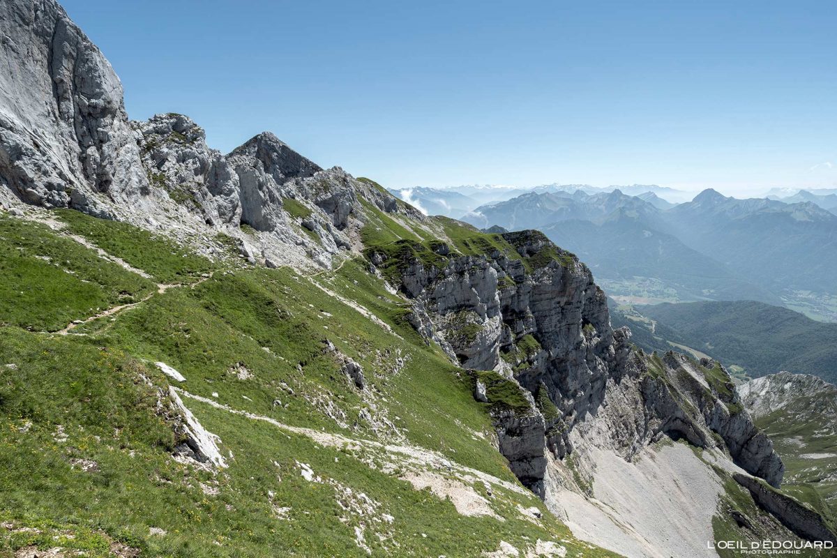 Variante Randonnée La Tournette en boucle par les vires de la Pointe de la Bajulaz Haute-Savoie France Tourisme Paysage Montagne Outdoor Nature Hiking Mountain Landscape