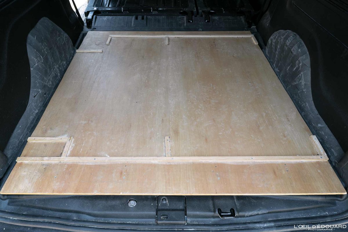 Plateau Plancher en bois Sol - Bricolage Idée Aménagement Voiture Utilitaire Fourgon en Van pour Dormir dedans Road Trip Voyage Travel Car Craft Layout to Sleep in VanLife