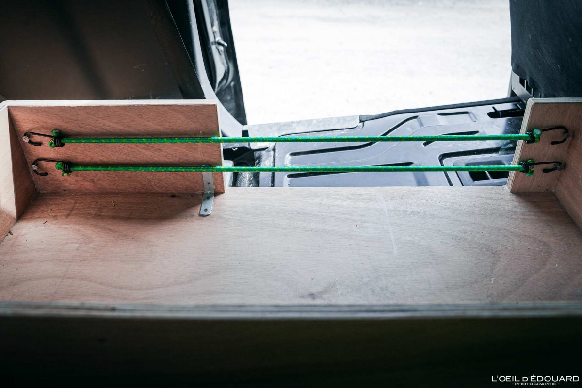 Structure en bois Caisson Rangement - Bricolage Idée Aménagement Voiture Utilitaire Fourgon en Van pour Dormir dedans Road Trip Voyage Travel Car Craft Layout to Sleep in VanLife