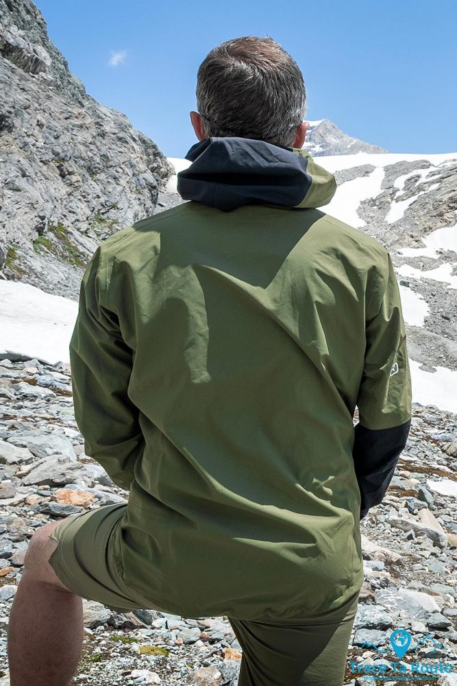 Test Veste Ortovox Seceda 3L Hardshell Jacket Review - Matériel Outdoor Randonnée Montagne Trek Trekking Mountain Hiking Clothes Review