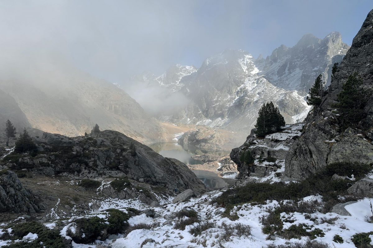 Brèche Robert Sud Randonnée Lacs Robert Chamrousse Belledonne Isère Alpes France Paysage Montagne Nature Outdoor French Alps Mountain Landscape Hike Hiking