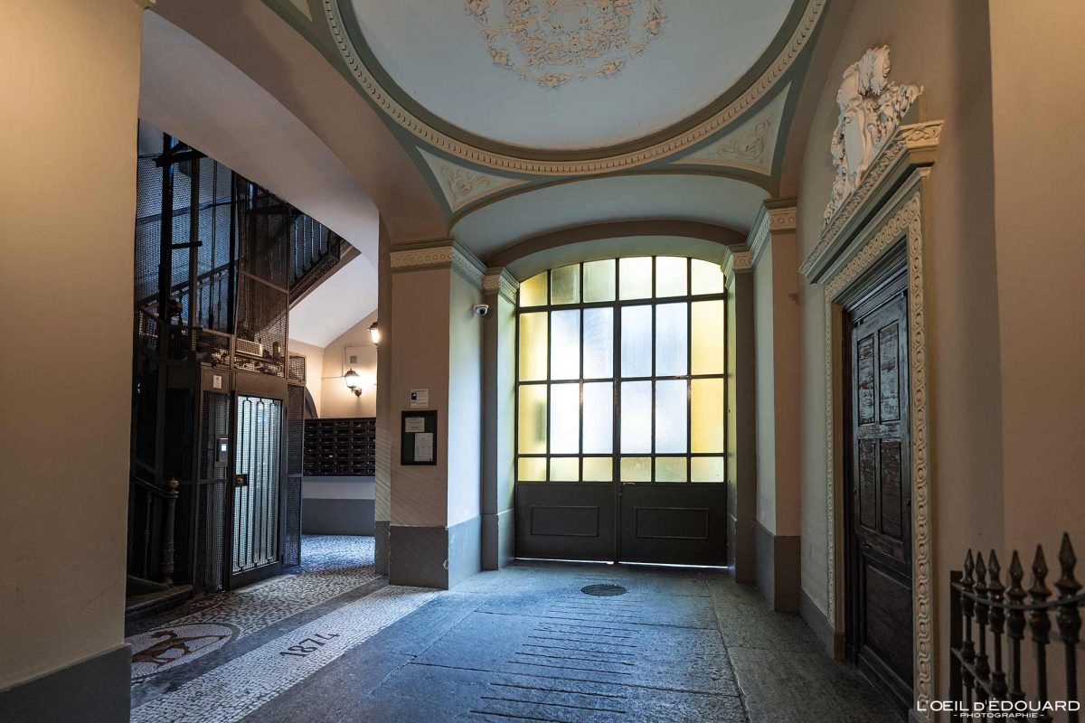 Booking Location Chambre Appartement Turin Maison Torino 1874 centro città stazione porta nuova - Voyage Italie Visit Torino Italia Travel Italy Apartment