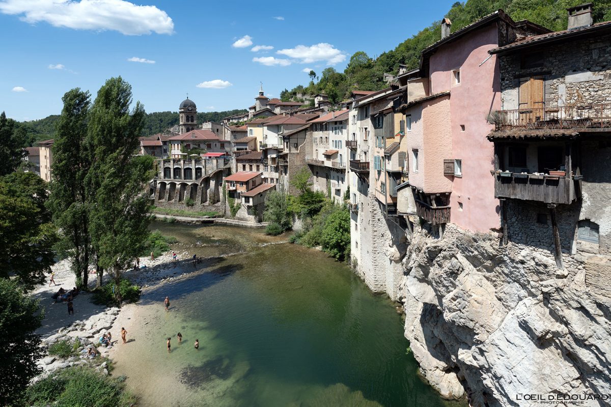 Pont-en-Royans Massif du Vercors Isère Alpes Rivière La Bourne Paysage Village France Outdoor French Alps City View River Landscape