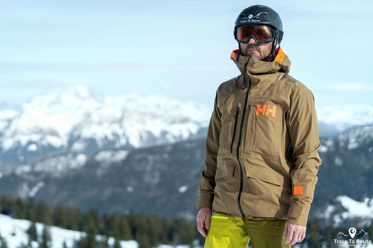 Test veste de ski Helly Hansen Ridge Infinity Shell Jacket 2.0 Review Outdoor Skiing Wear Winter Mountain Snow