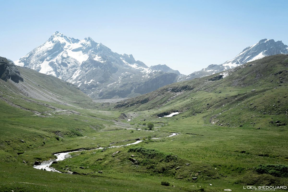 Randonnée Lac de la Sassière Réserve naturelle de la Grande Sassière Haute Tarentaise Savoie Alpes Grées France Tourisme Paysage Montagne Outdoor Nature Hiking Mountain Landscape