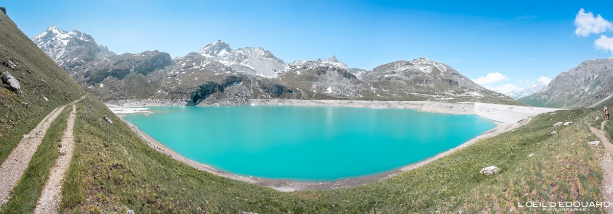 Lac de la Sassière Randonnée Réserve naturelle de la Grande Sassière Haute Tarentaise Savoie Alpes Grées France Tourisme Paysage Montagne Outdoor Nature Hiking Mountain Lake Landscape