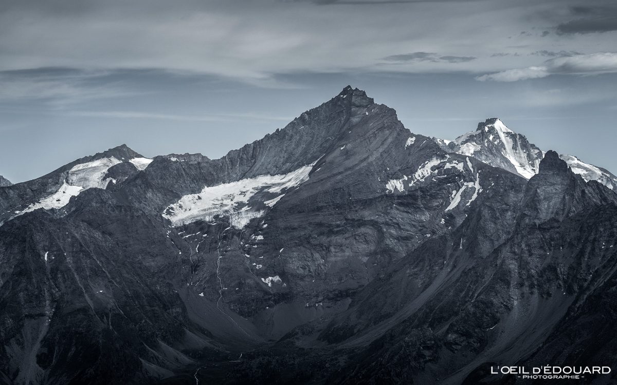 La Grivola depuis le Mont Fallère Vallée d'Aoste Italie Tourisme Randonnée Montagne Paysage Alpes Outdoor Nature Hiking Alps Mountain Landscape / Montagna Alpi Valle d'Aosta Italia