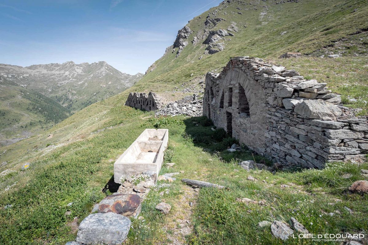 Méanaz Trek Vallée d'Aoste Italie Tourisme Paysage Montagne Randonnée Outdoor Nature Hiking Trekking Mountain Landscape / Alpi Montagna Valle d'Aosta Italia