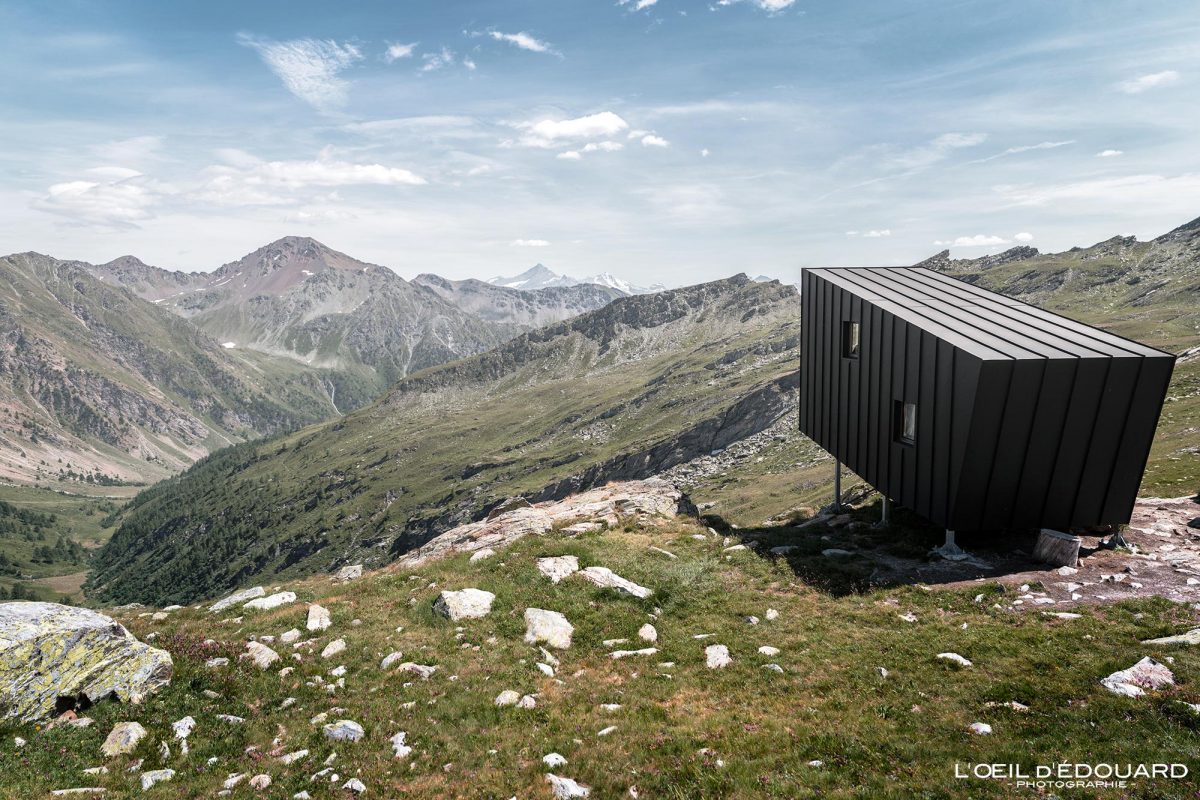 Bivacco Claudio Brédy Trek Vallée d'Aoste Italie Tourisme Paysage Montagne Randonnée Outdoor Nature Hiking Trekking Mountain Landscape / Alpi Montagna Valle d'Aosta Italia