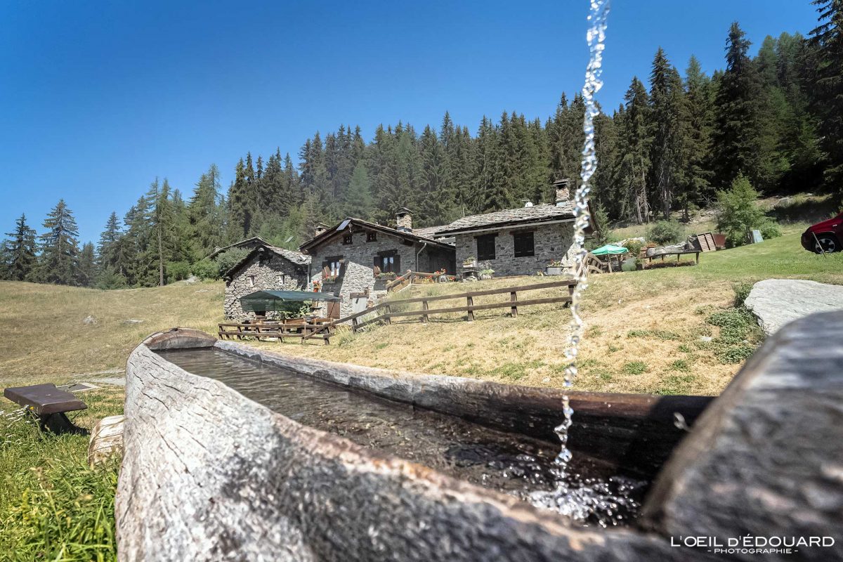 Hameau Vallée d'Aoste Trek Italie Tourisme Paysage Montagne Randonnée Outdoor Nature Hiking Trekking Mountain Landscape / Alpi Montagna Arpilles Valle d'Aosta Italia