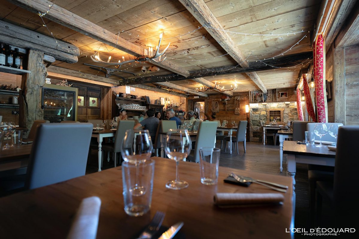 Restaurant Baita La Jolie Bergère Vallée d'Aoste Italie / Ristorante Valle d'Aosta Italia Italy